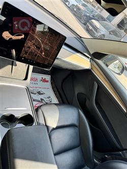 تێسلا مۆدێل 3